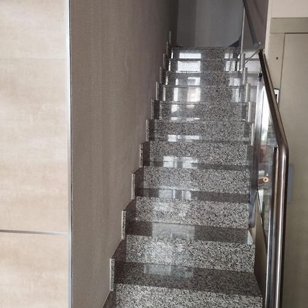 Piso Js Lägenhet Ourense Exteriör bild